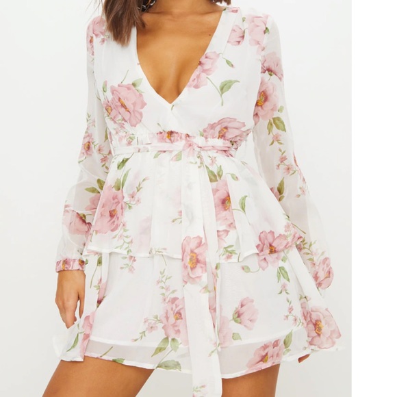 PrettyLittleThing Dresses & Skirts - PLT never worn white floral dress. Size US 4